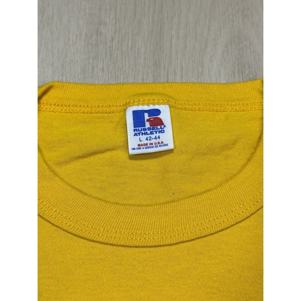 Vintage SZ L Russell Athletic SJAFB 250 Mile Club T Shirt Yellow Green USA Made - Picture 4 of 7